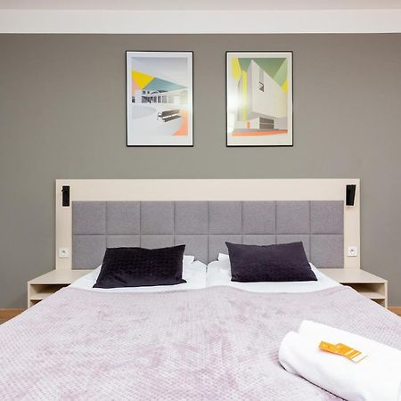 Wolska Residence Apartments With Parking By Noclegi Renters Warsaw Luaran gambar