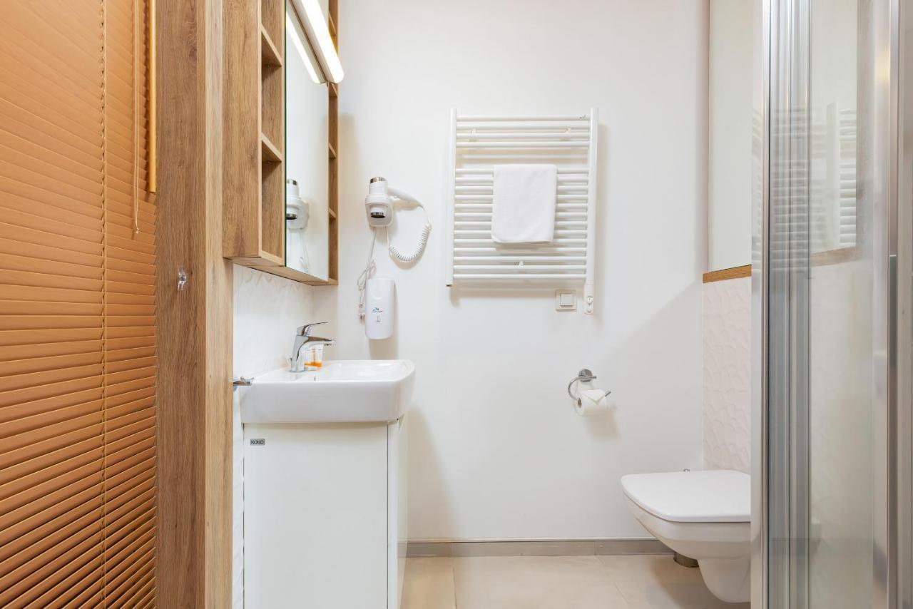 Wolska Residence Apartments With Parking By Noclegi Renters Warsaw Luaran gambar