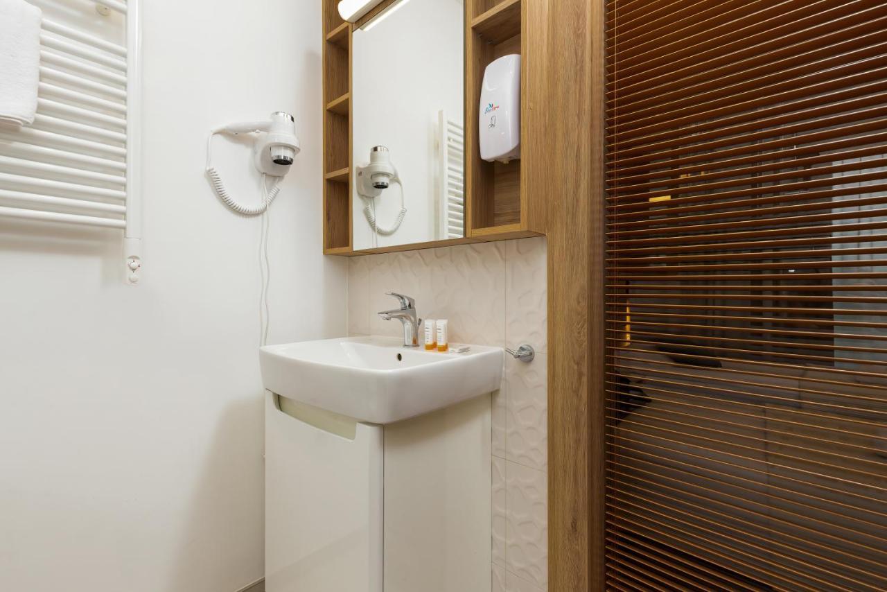 Wolska Residence Apartments With Parking By Noclegi Renters Warsaw Luaran gambar