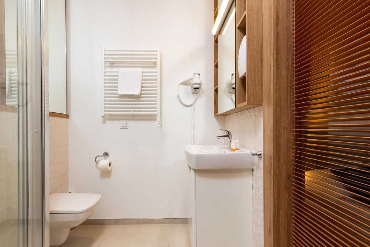 Wolska Residence Apartments With Parking By Noclegi Renters Warsaw Luaran gambar